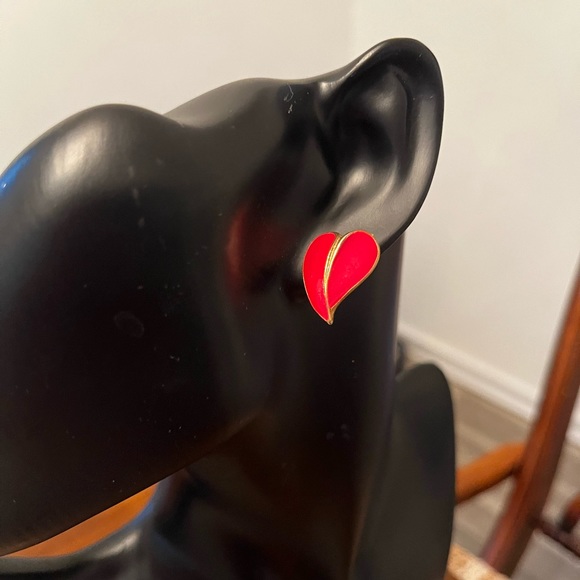 Vintage Red Heart Earrings, Valentines Day Earrings, Heart Earrings, Heart. - Picture 7 of 7